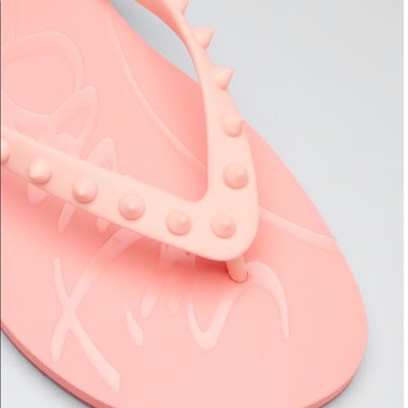 ❤️ SOLD Pink spike Christian Louboutin flip flops - Picture 7 of 11